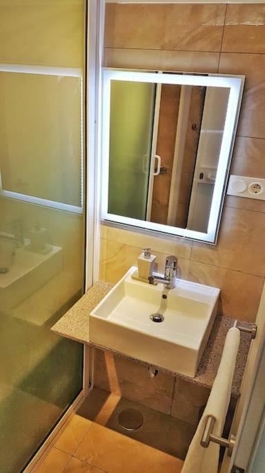 De Lujo Con Amplia Vista Al Mar. - Appartement