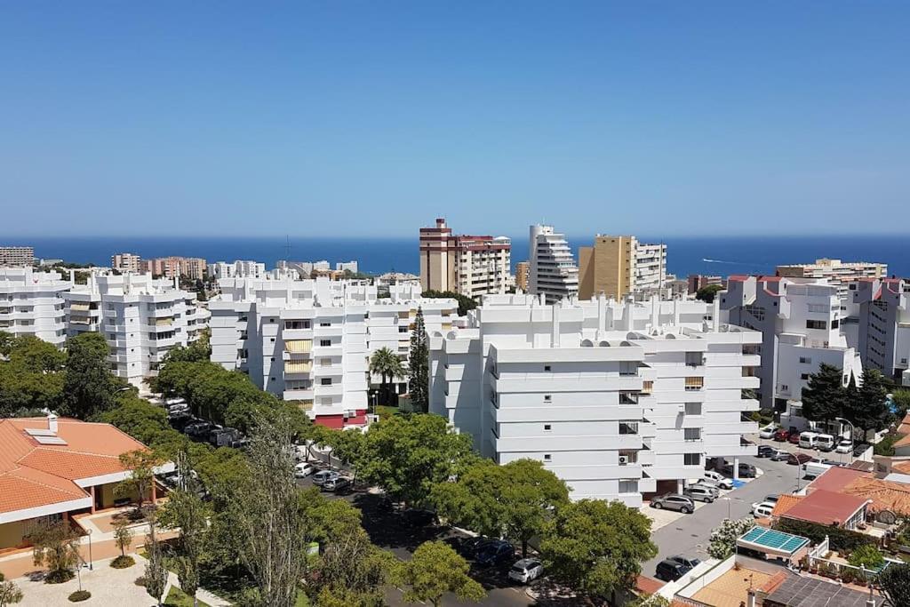 De Lujo Con Amplia Vista Al Mar. - *