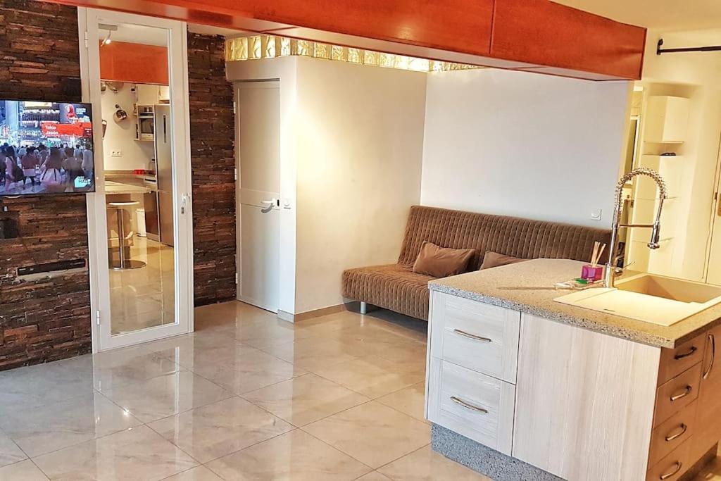 De Lujo Con Amplia Vista Al Mar. - Appartement Benalmádena